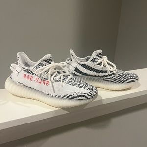 Yeezy Boost 350 V2 Zebra